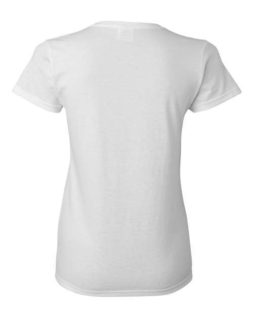 Shop the latest trend with our Women's Heavy Cotton T-Shirt Gildan ...
